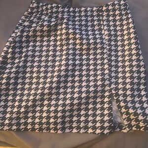 SHEIN Black and White Houndstooth Mini Skirt